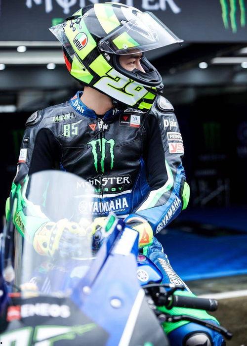 关羽骑摩托爆料图片视频,穿越时空的英勇传奇 第3张 关羽骑摩托爆料图片视频,穿越时空的英勇传奇 第3张